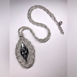 Vintage Daisy Lane D&E “Juliana” Hematite and Rhinestone Necklace